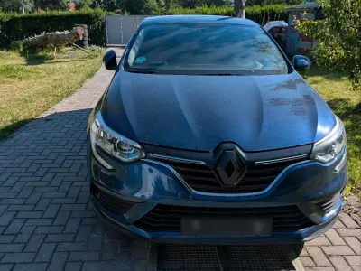 Gebraucht Renault Mégane GrandTour 101 PS (74 kW) 2018 Blau Kombi