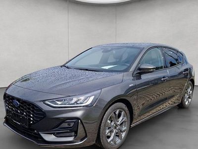 Grau Neu 2025 Ford Focus ST-Line Limousine | 27.990 € (Guter Preis)