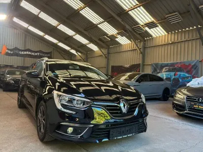 Occasion Renault Mégane IV Intens 131 PK (96 kW) 2017 Zwart Sedan