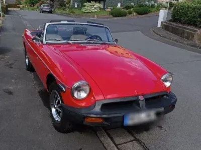 Usado MG B 90 CV (66 kW) 1976 Rojo Descapotable
