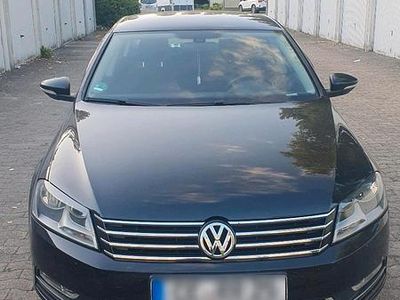Używany VW Passat 122 KM (89 kW) 2012 Czarny Sedan/Limuzyna