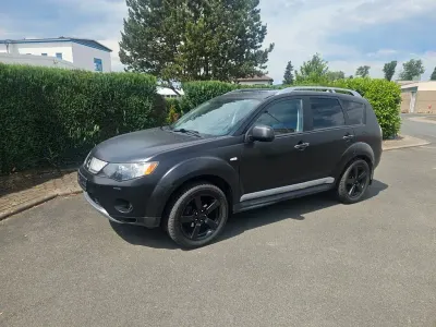 Gebraucht Mitsubishi Outlander Intense 170 PS (125 kW) 2010 Schwarz SUV