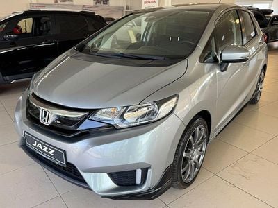 Second-hand Honda Jazz Sport 102 CP (75 kW) 2017 Argintiu Hatchback
