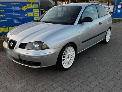 Gebraucht Seat Ibiza 75 PS (55 kW) 2005 Silber Kleinwagen