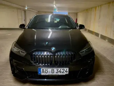 Gebraucht BMW 120 M Sport 178 PS (130 kW) 2024 Schwarz Limousine