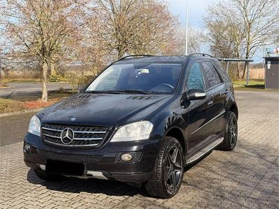 Gebraucht Mercedes ML320 Sport 224 PS (164 kW) 2007 Schwarz SUV