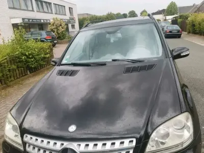 Gebraucht Mercedes ML350 367 PS (269 kW) 2007 Schwarz SUV