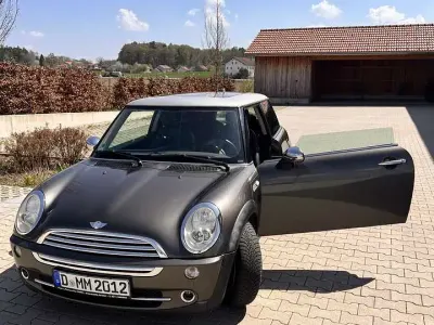 Używany Mini Cooper 116 KM (85 kW) 2005 Szary Hatchback