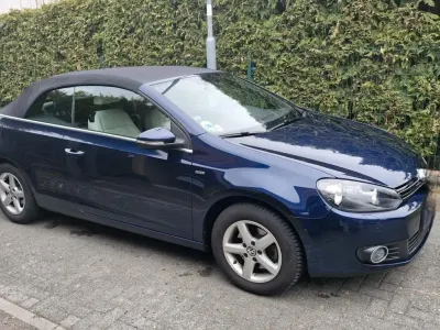 Gebraucht VW Golf Cabriolet 115 PS (84 kW) 2013 Blau Cabrio