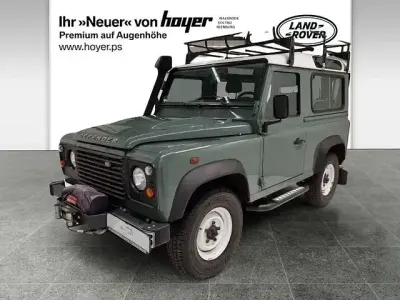 Gebraucht Land Rover Defender 122 PS (89 kW) 2015 Grün Kombi