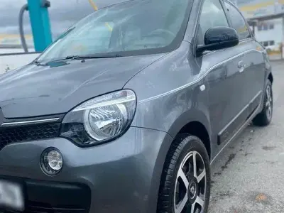 Gebraucht Renault Twingo LIMITED 90 PS (66 kW) 2018 Grau Kleinwagen