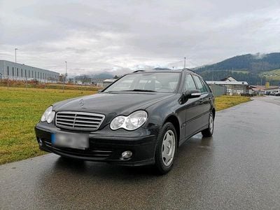 Schwarz Gebraucht 2005 Mercedes C180 Kombi | 2.000 € (Guter Preis)