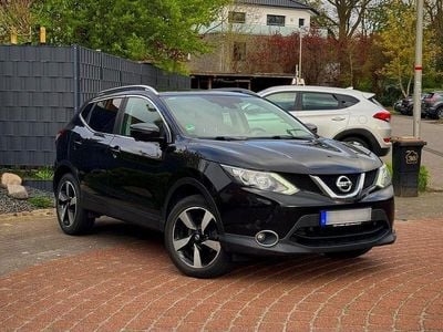 Second-hand Nissan Qashqai N-Connecta 131 CP (96 kW) 2016 Negru SUV