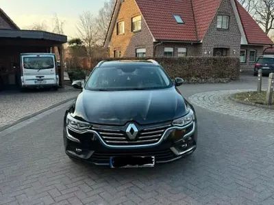 Używany Renault Talisman GrandTour Life 131 KM (96 kW) 2016 Czarny Kombi