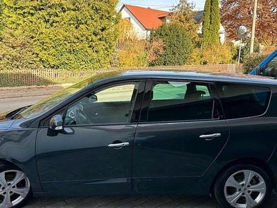 Grau Gebraucht 2009 Renault Scénic III Van / Kleinbus | 2.499 € (Fairer Preis)