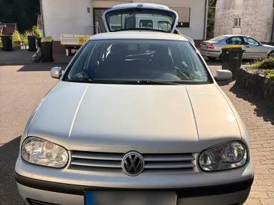 Usata VW Golf IV 75 CV (55 kW) 1998 Grigio Utilitaria