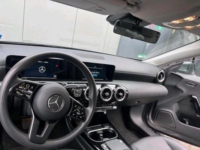 Mercedes CLA180