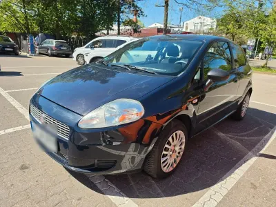 Usata Fiat Punto Active 65 CV (47 kW) 2009 Blu Berlina