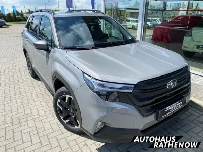 Nouvelle Subaru Forester Exclusive+ 136 ch (100 kW) 2026 Gris SUV