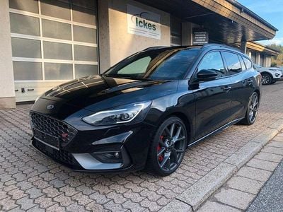 Schwarz Gebraucht 2019 Ford Focus ST Limousine | 19.990 € (Fairer Preis)