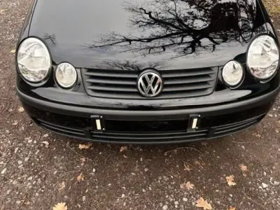 Używany VW Polo 60 KM (44 kW) 2002 Czarny Sedan/Limuzyna