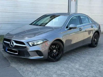 Gebraucht Mercedes A200 163 PS (119 kW) 2019 Silber Limousine