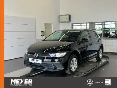Gebraucht VW Polo Life 80 PS (58 kW) 2025 Deep black perleffekt Kleinwagen