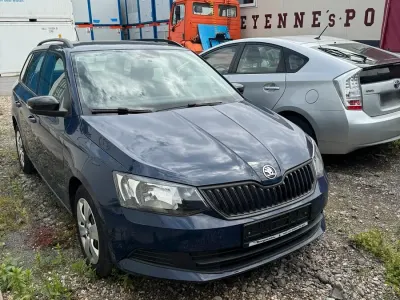 Gebraucht Skoda Fabia 90 PS (66 kW) 2017 Blau Kombi