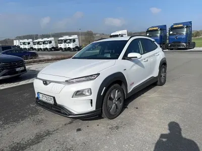 Gebraucht Hyundai Kona Premium 150 kW (204 PS) 2021 Weiß SUV