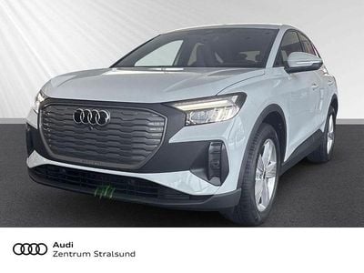 Weiß Neu 2025 Audi Q4 Sportback e-tron Sport SUV | 57.234 €