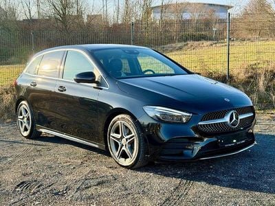 Gebraucht Mercedes B200 AMG line 163 PS (119 kW) 2019 Schwarz Van / Kleinbus