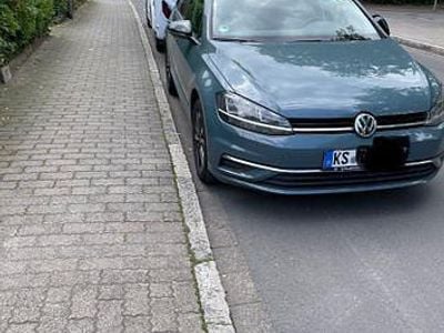 Gebraucht VW Golf VII IQ Drive 150 PS (110 kW) 2019 Andere farben Limousine