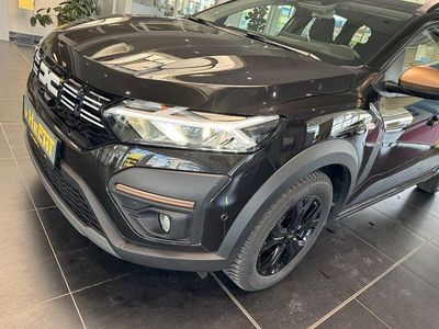 Gebraucht Dacia Jogger Extreme 110 PS (80 kW) 2025 Schwarz Van / Kleinbus