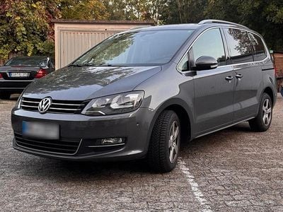 Second-hand VW Sharan 170 CP (125 kW) 2013 Gri Monovolum