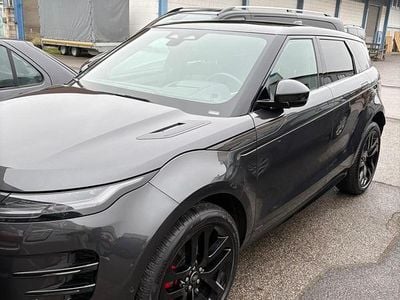 Grau Gebraucht 2024 Land Rover Range Rover R-Dynamic SUV | 58.500 € (Etwas zu teuer)