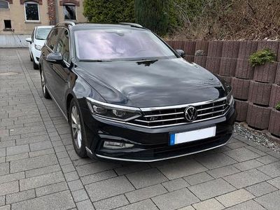 Gebraucht VW Passat 200 PS (147 kW) 2022 Schwarz Kombi