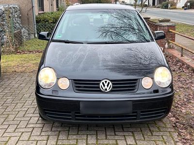 Gebraucht VW Polo 75 PS (55 kW) 2003 Schwarz Kleinwagen