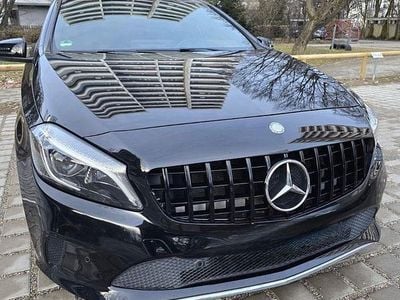 Second-hand Mercedes A160 102 CP (75 kW) 2016 Negru Berlinǎ