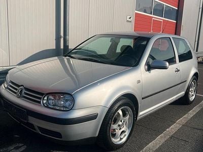 Gebraucht VW Golf IV 75 PS (55 kW) 2002 Silber Kleinwagen