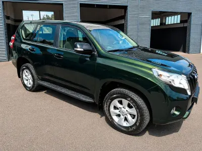 Gebraucht Toyota Land Cruiser 190 PS (139 kW) 2015 Grün SUV