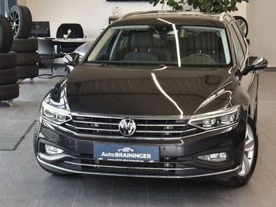 Grau Gebraucht 2022 VW Passat Elegance Limousine | 26.950 € (Fairer Preis)