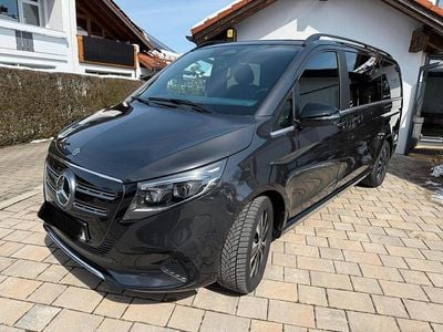 Gebraucht Mercedes EQV300 150 kW (204 PS) 2024 Grau Van / Kleinbus