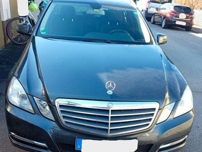 Gebraucht Mercedes E250 204 PS (150 kW) 2012 Grau Kombi