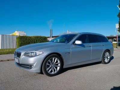 Gebraucht BMW 525 Luxury Line 218 PS (160 kW) 2012 Silber Kombi