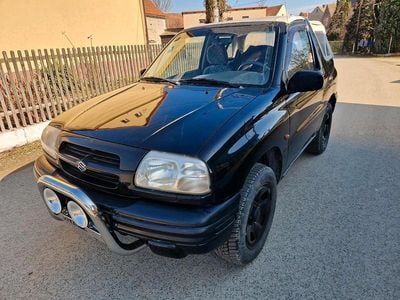 Gebraucht Suzuki Grand Vitara 120 PS (88 kW) 2001 Schwarz Cabrio