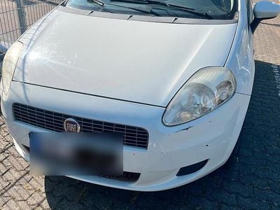 Second-hand Fiat Punto 77 CP (56 kW) 2009 Alb Hatchback