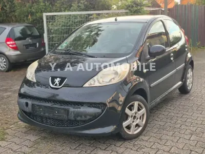 Gebraucht Peugeot 107 Filou 68 PS (50 kW) 2008 Noir caldera Kleinwagen