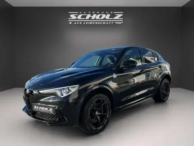 Second-hand Alfa Romeo Stelvio Quadrifoglio 510 CP (375 kW) 2022 Negru SUV