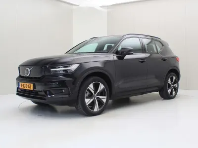 Käytetty Volvo XC40 R-Design 300 kW (408 HP) 2020 Musta Katumaasturi