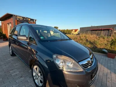 Gebraucht Opel Zafira 116 PS (85 kW) 2010 Grau Van / Kleinbus